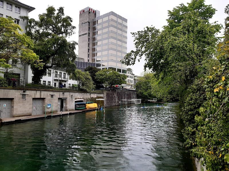 Zürich Altstadt Churches & Limmat Riverside