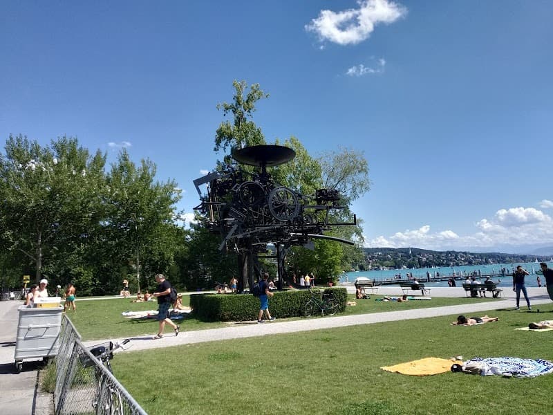 Zürichhorn Park Free Explore