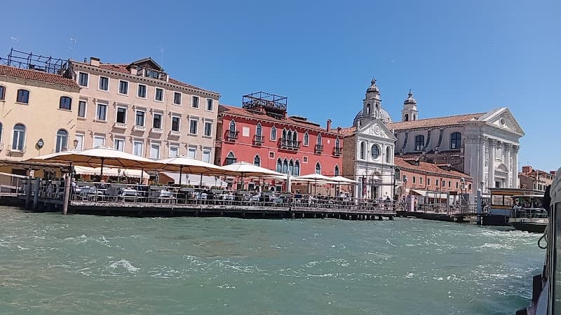 Zattere Promenade Stroll