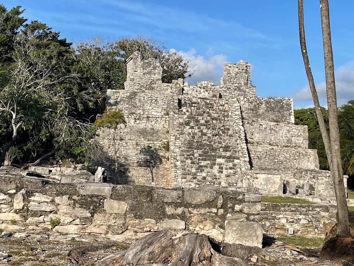 Zona Arqueologica El Meco