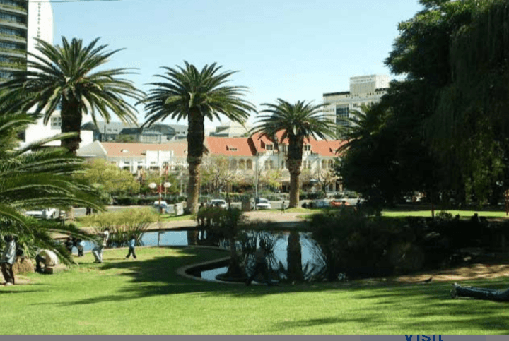 Zoo Park & Nearby Craft Stalls